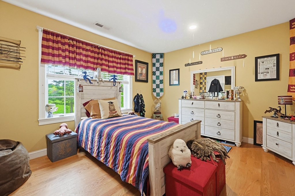 16 Poitras Ave, Tyngsborough, MA Photo #23