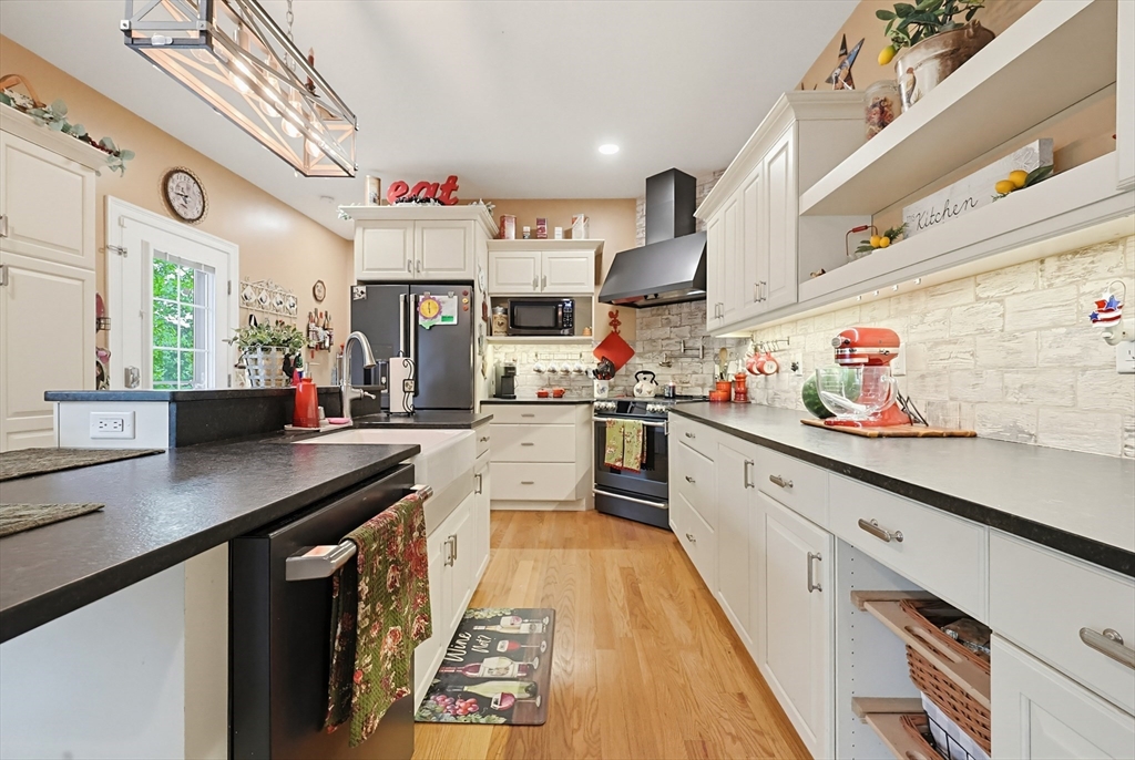 16 Poitras Ave, Tyngsborough, MA Photo #16