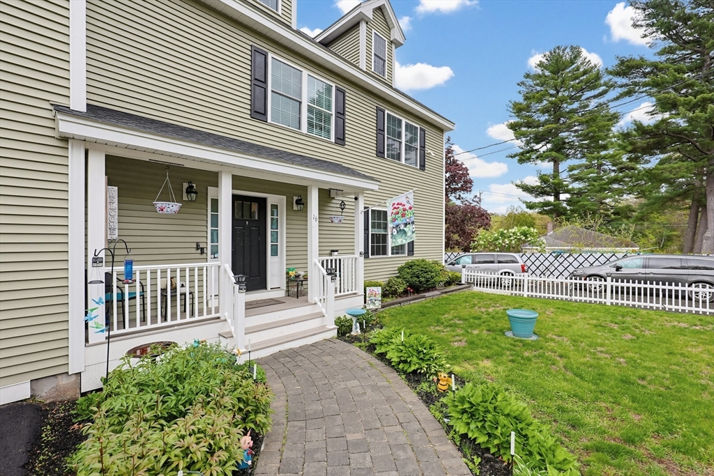 16 Poitras Ave