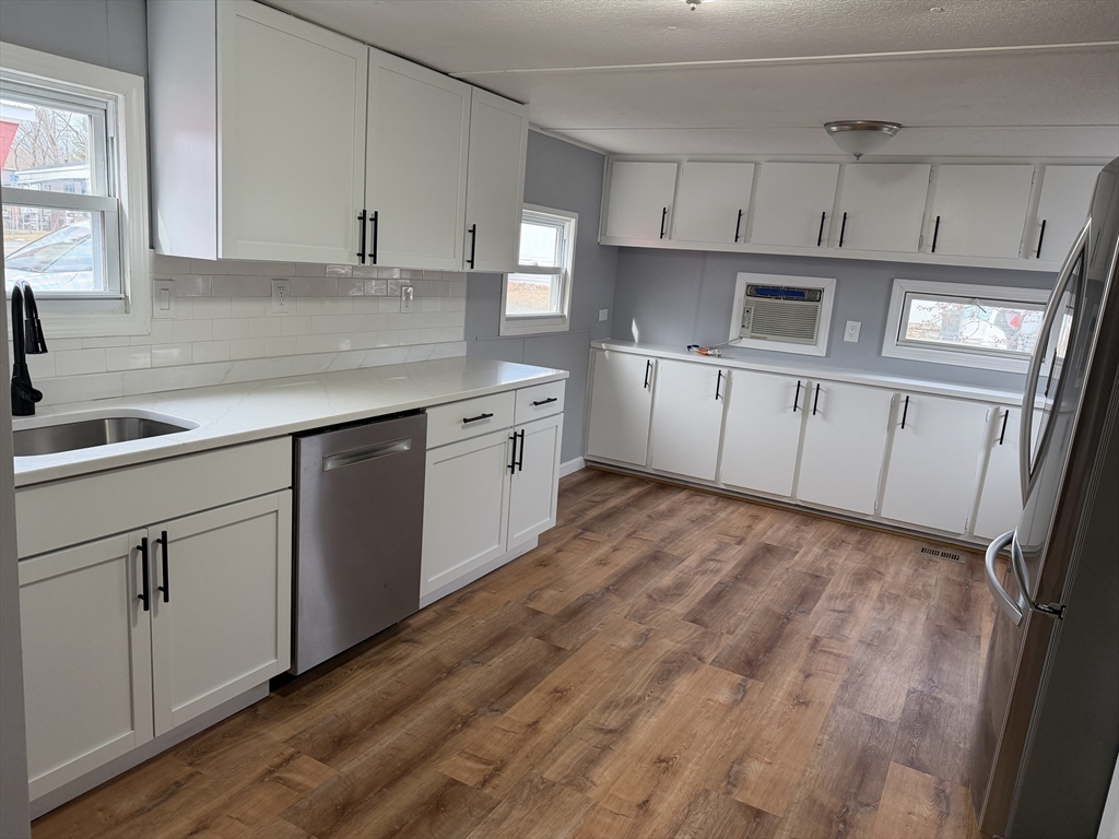 181 Boston Post Road E 26