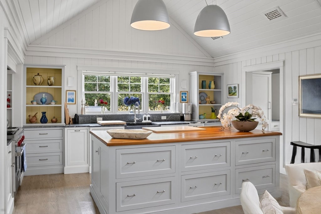 149 Litchfield Road