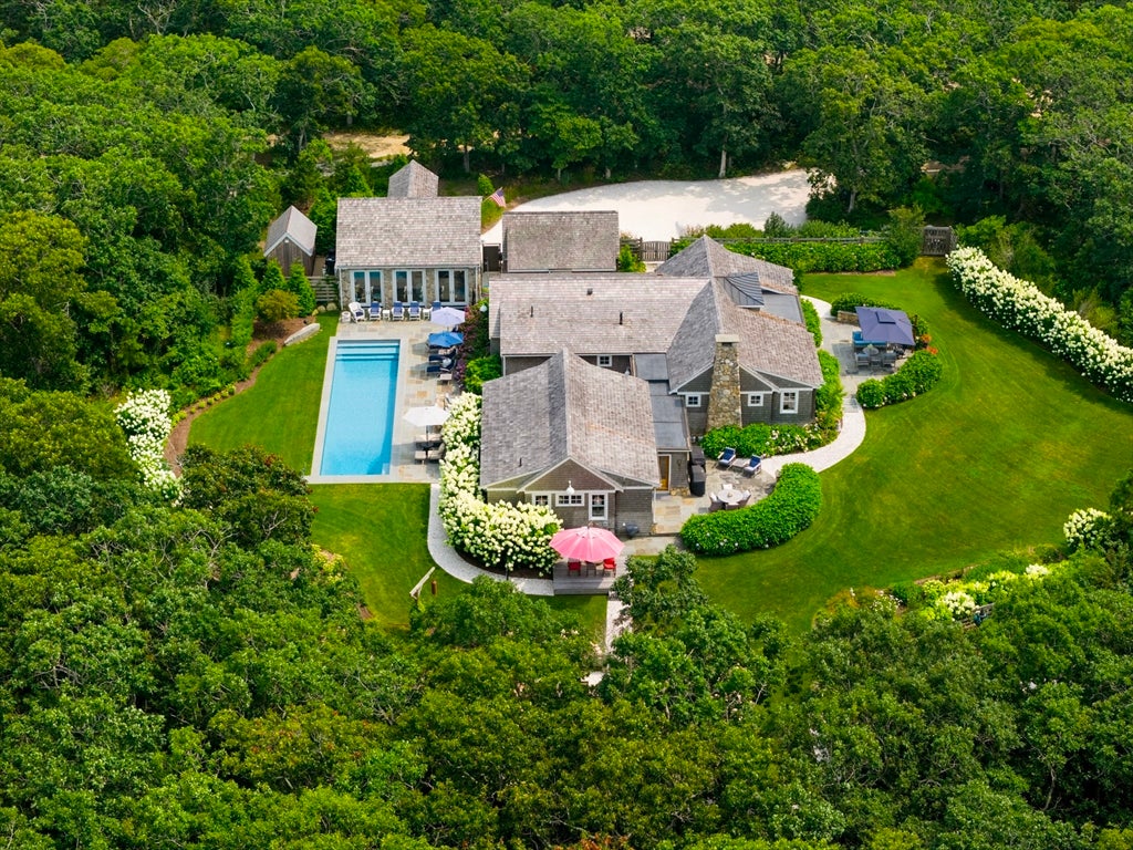 Photo of 149 Litchfield Road, Edgartown, MA