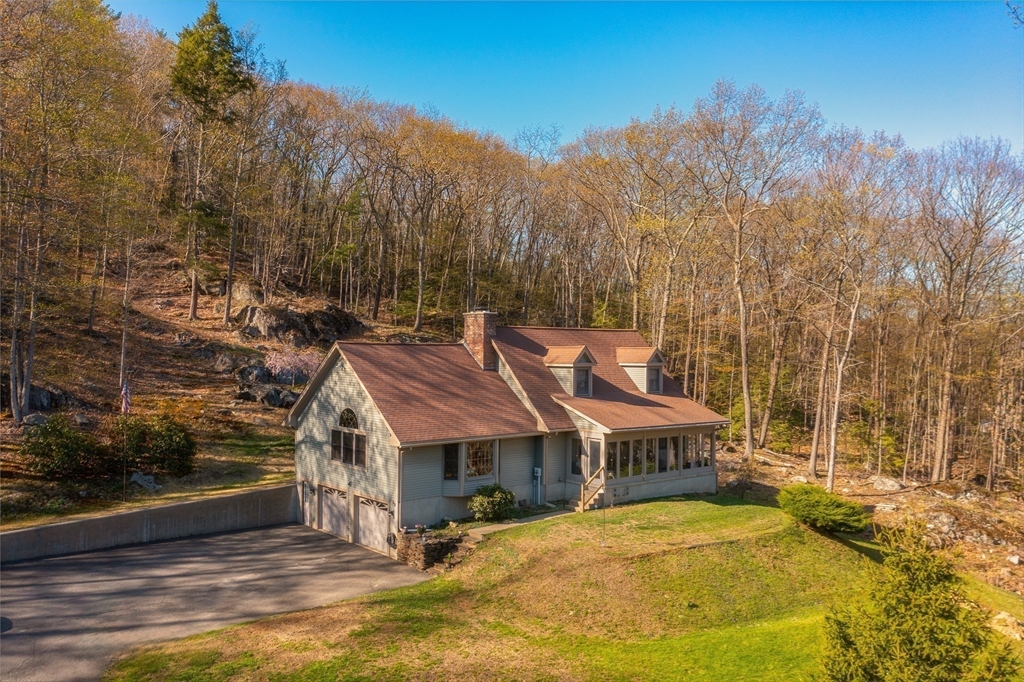49 Burt Rd