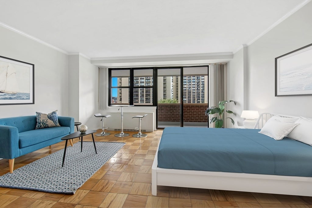 2 Hawthorne Pl 10K