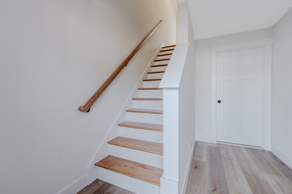 112 Genest St 16