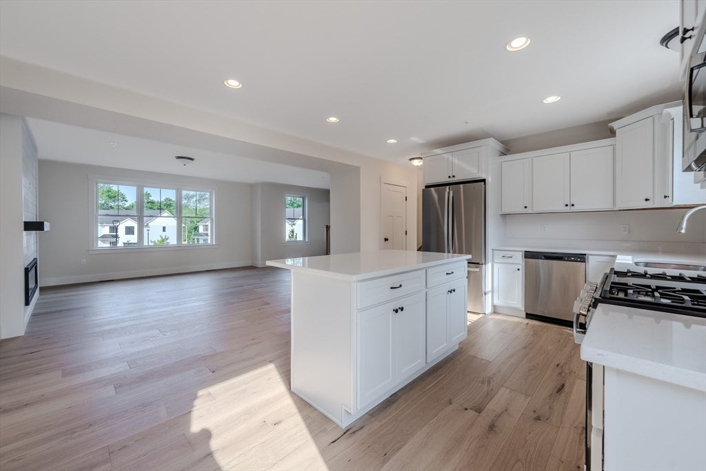 112 Genest St 16