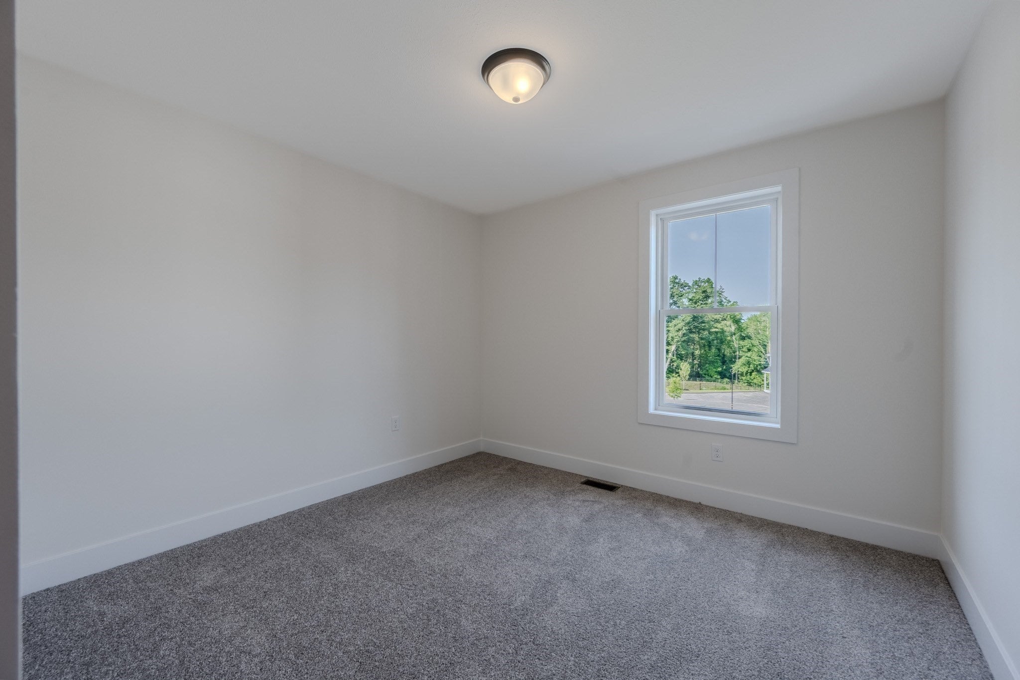 112 Genest St #16, Dracut, MA, 112 Genest St #16, Dracut, MA Photo #15