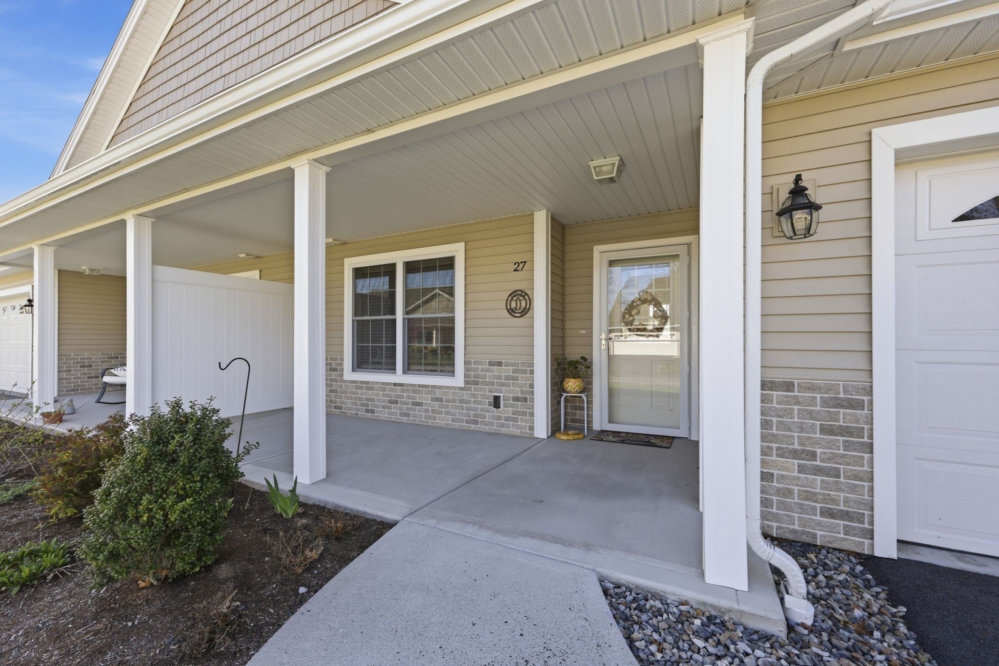 27 Lodge Lane 27
