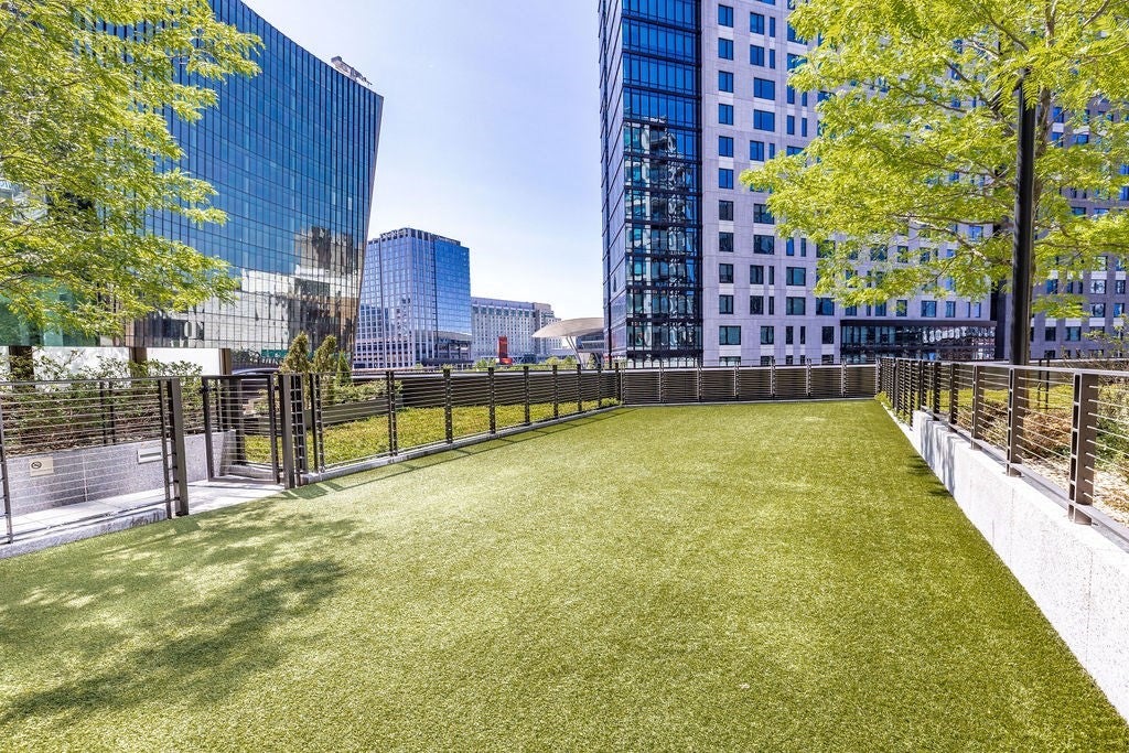 133 Seaport Blvd #PH2A, Boston, MA Photo #32
