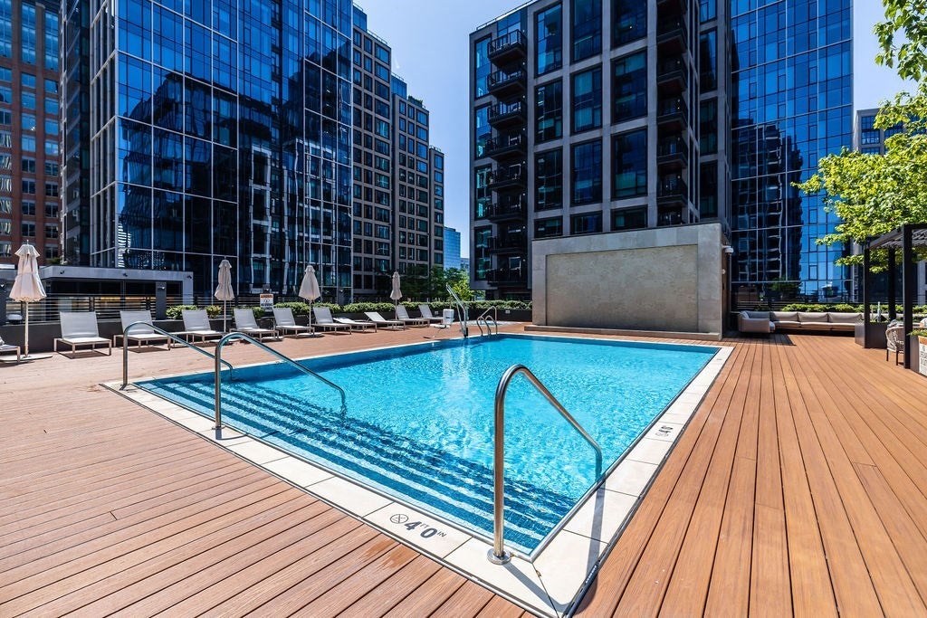 133 Seaport Blvd #PH2A, Boston, MA Photo #34