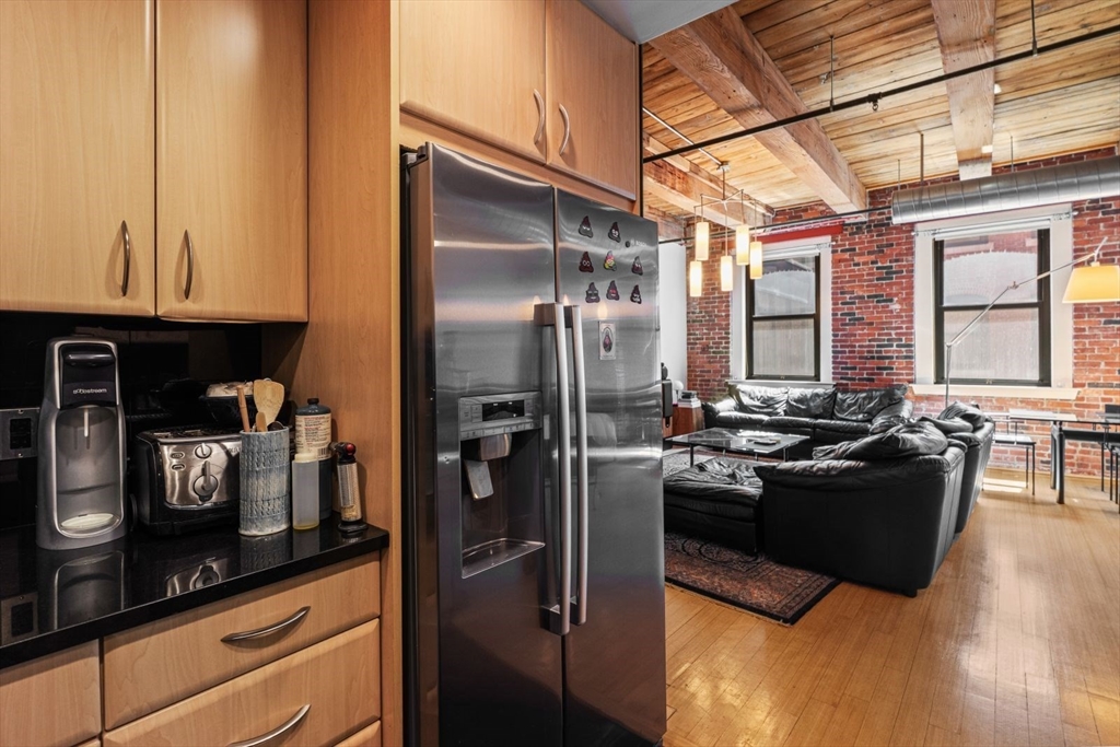 9 West Broadway 402