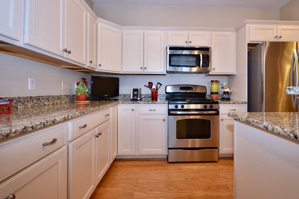 6 Chadwick Ct #6, Mashpee, MA, 6 Chadwick Ct #6, Mashpee, MA Photo #6