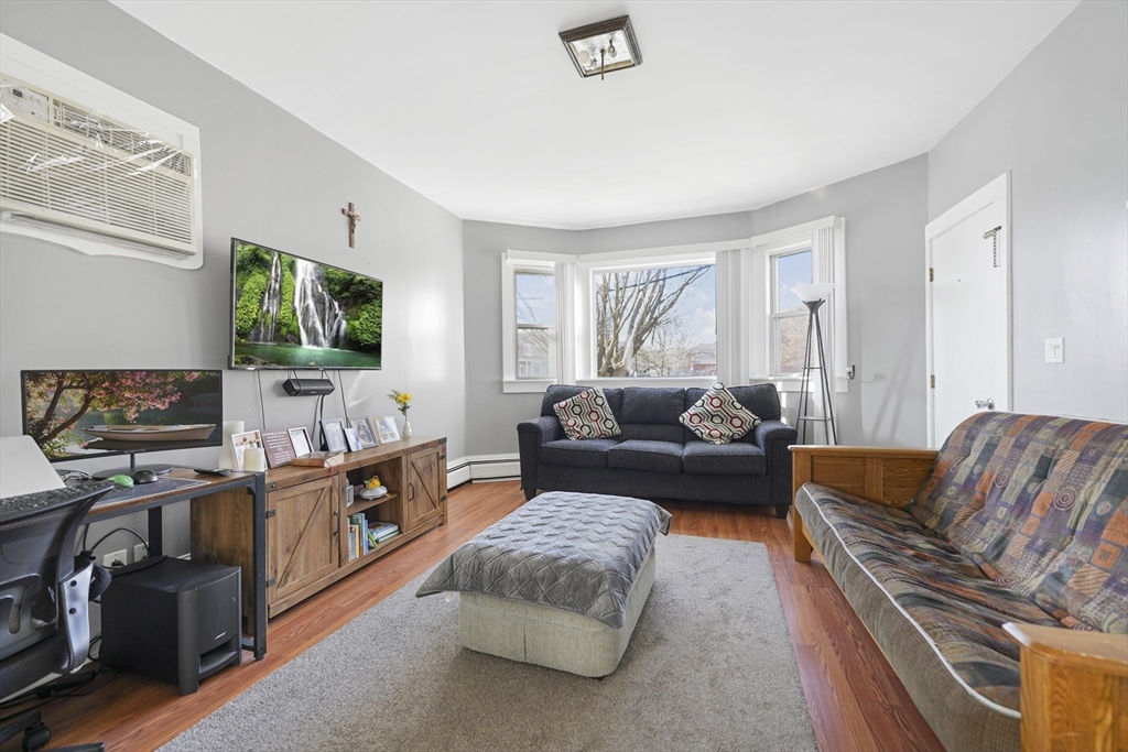 164-166 Glennon St
