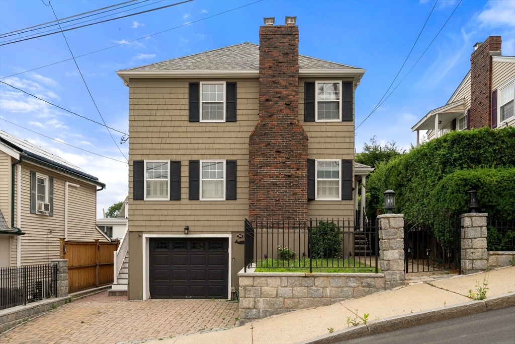30 Rosedale Ave