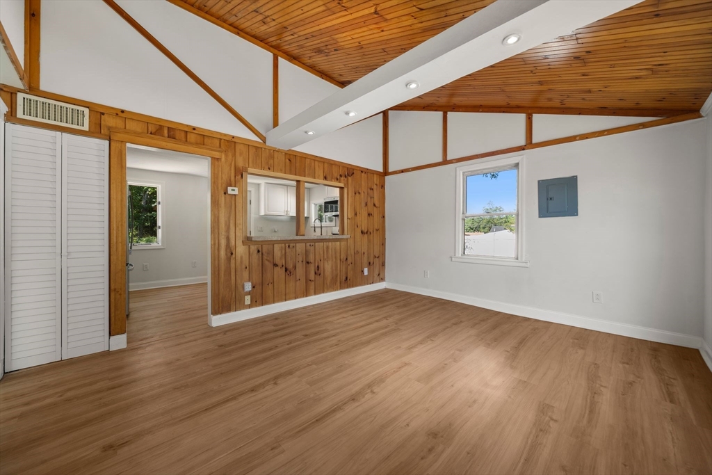 13 Suncrest Drive