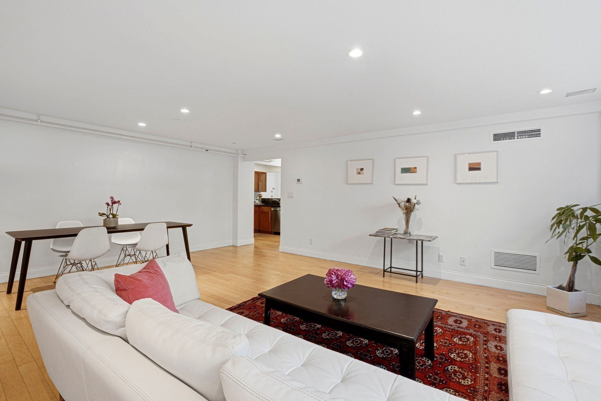 1600 Beacon St 303