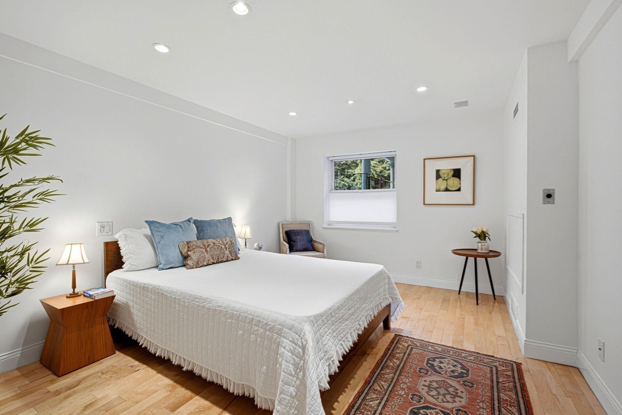 1600 Beacon St 303