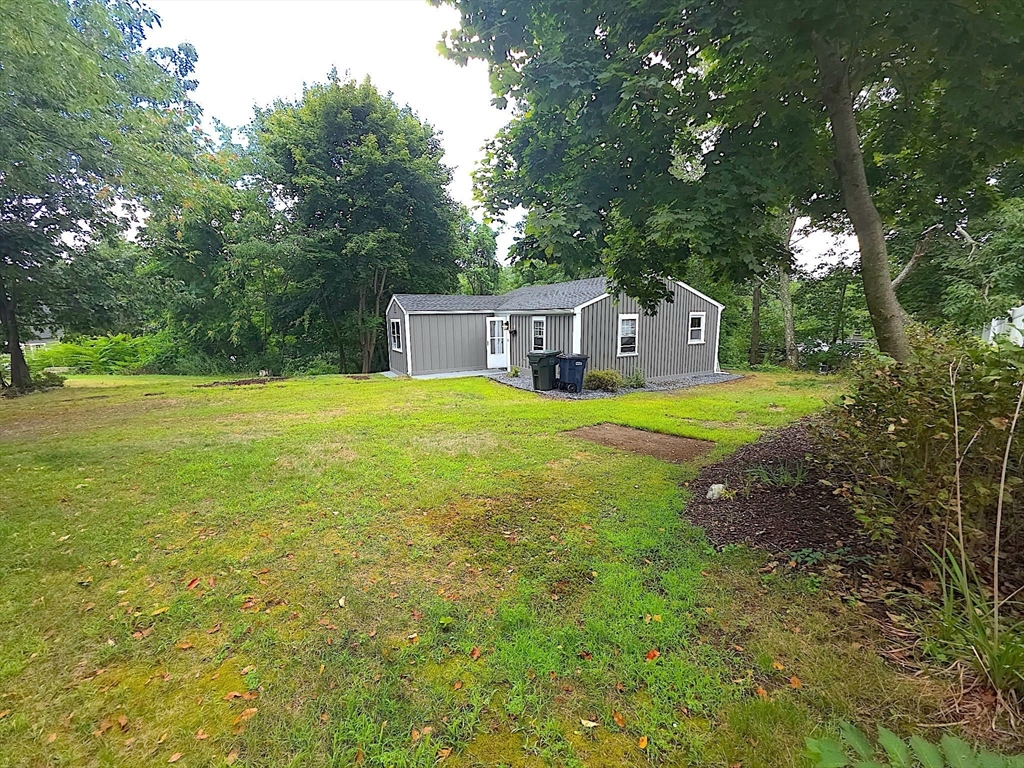 991 Main St