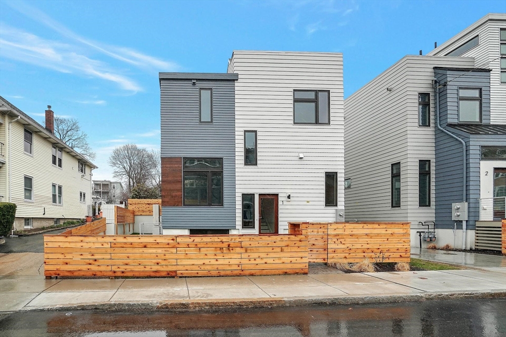 Photo of 297 Concord Ave #1, Cambridge, MA