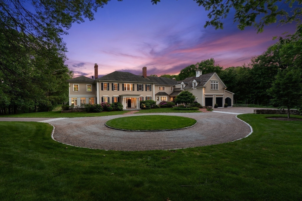 26 Longmeadow Dr