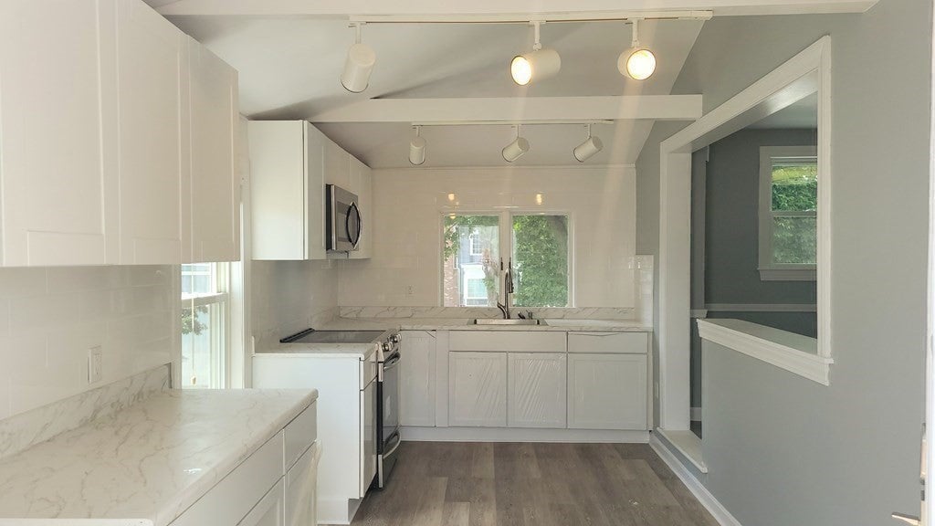 8 Damon ST, Wayland, MA Photo #11