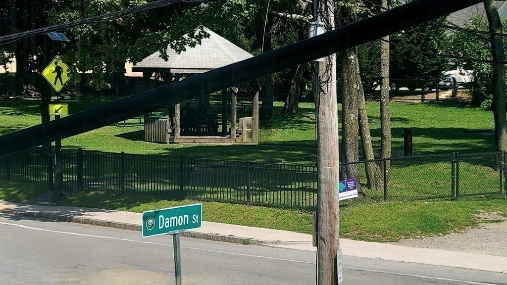 8 Damon ST, Wayland, MA Photo #37