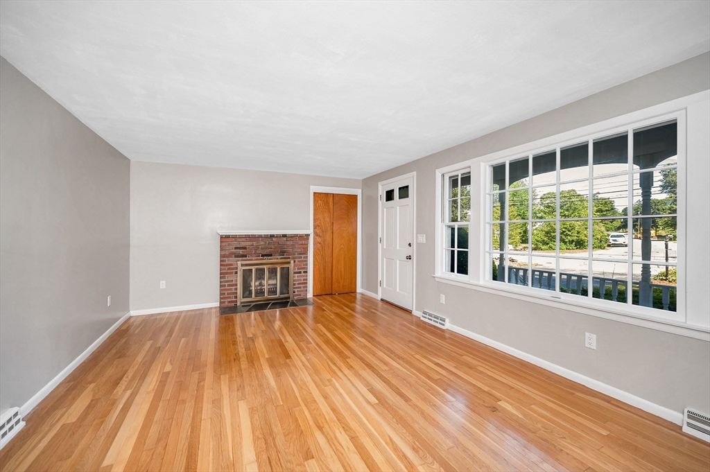 145 Old Westford Rd