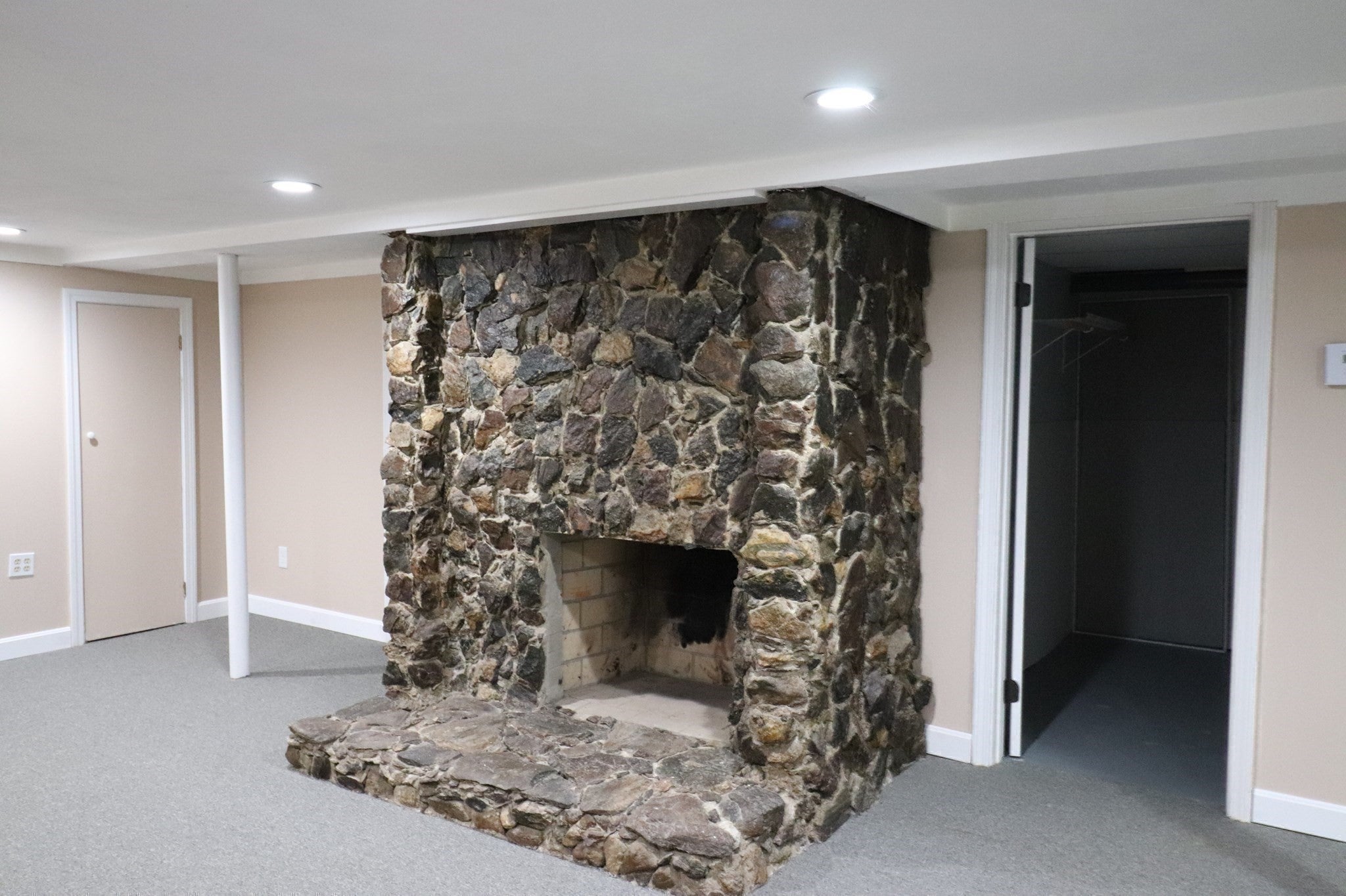 146 Walnut St, Shrewsbury, MA Photo #24