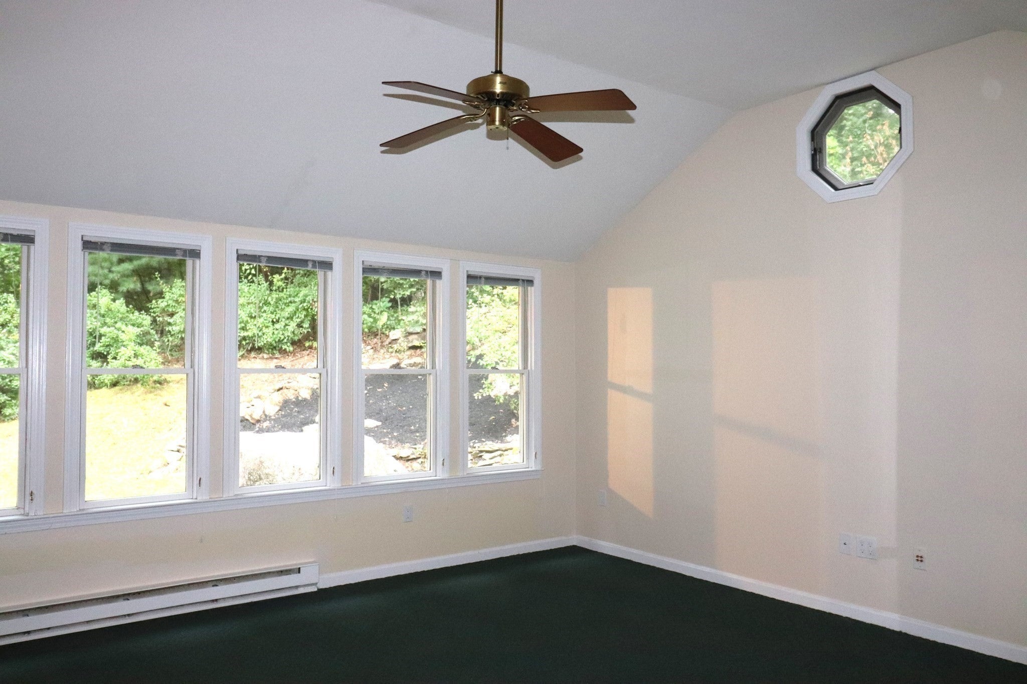 146 Walnut St, Shrewsbury, MA Photo #9