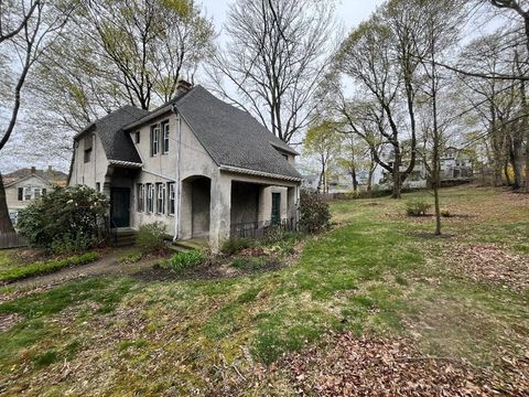 909 High Fall River MA 02720