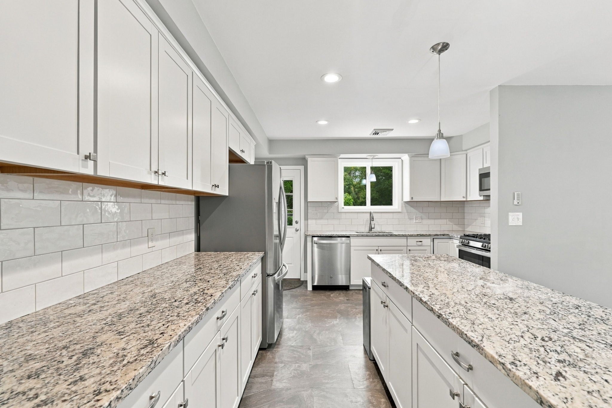655 Gardners Neck Rd, Swansea, MA, 655 Gardners Neck Rd, Swansea, MA Photo #10