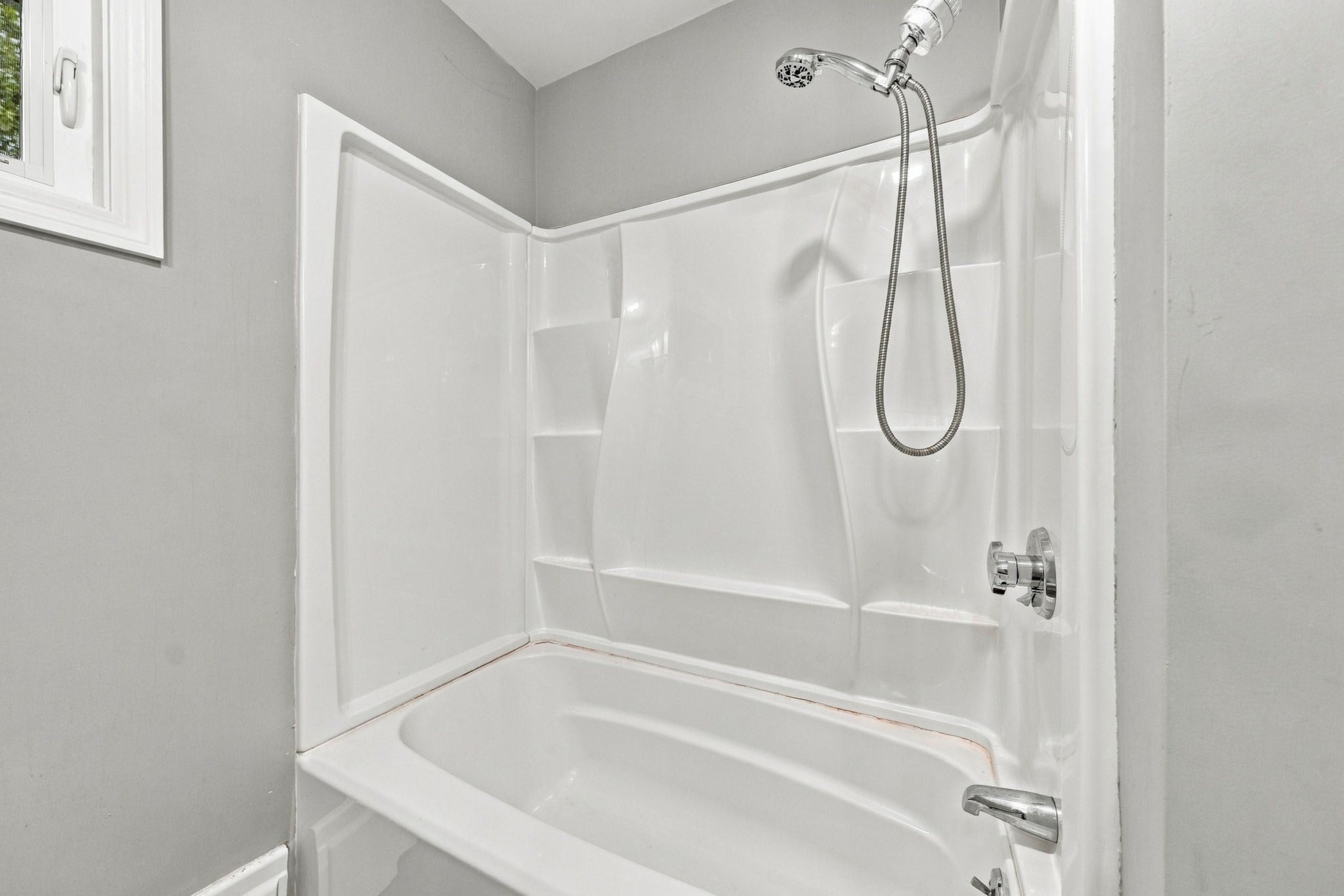 655 Gardners Neck Rd, Swansea, MA, 655 Gardners Neck Rd, Swansea, MA Photo #22