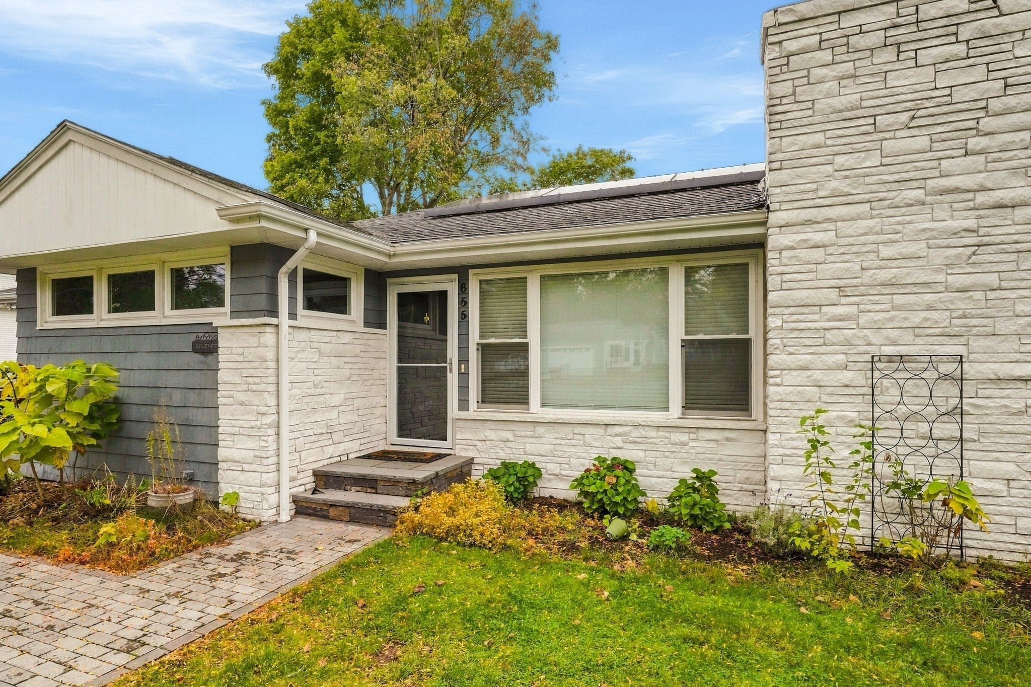 655 Gardners Neck Rd, Swansea, MA, 655 Gardners Neck Rd, Swansea, MA Photo #8