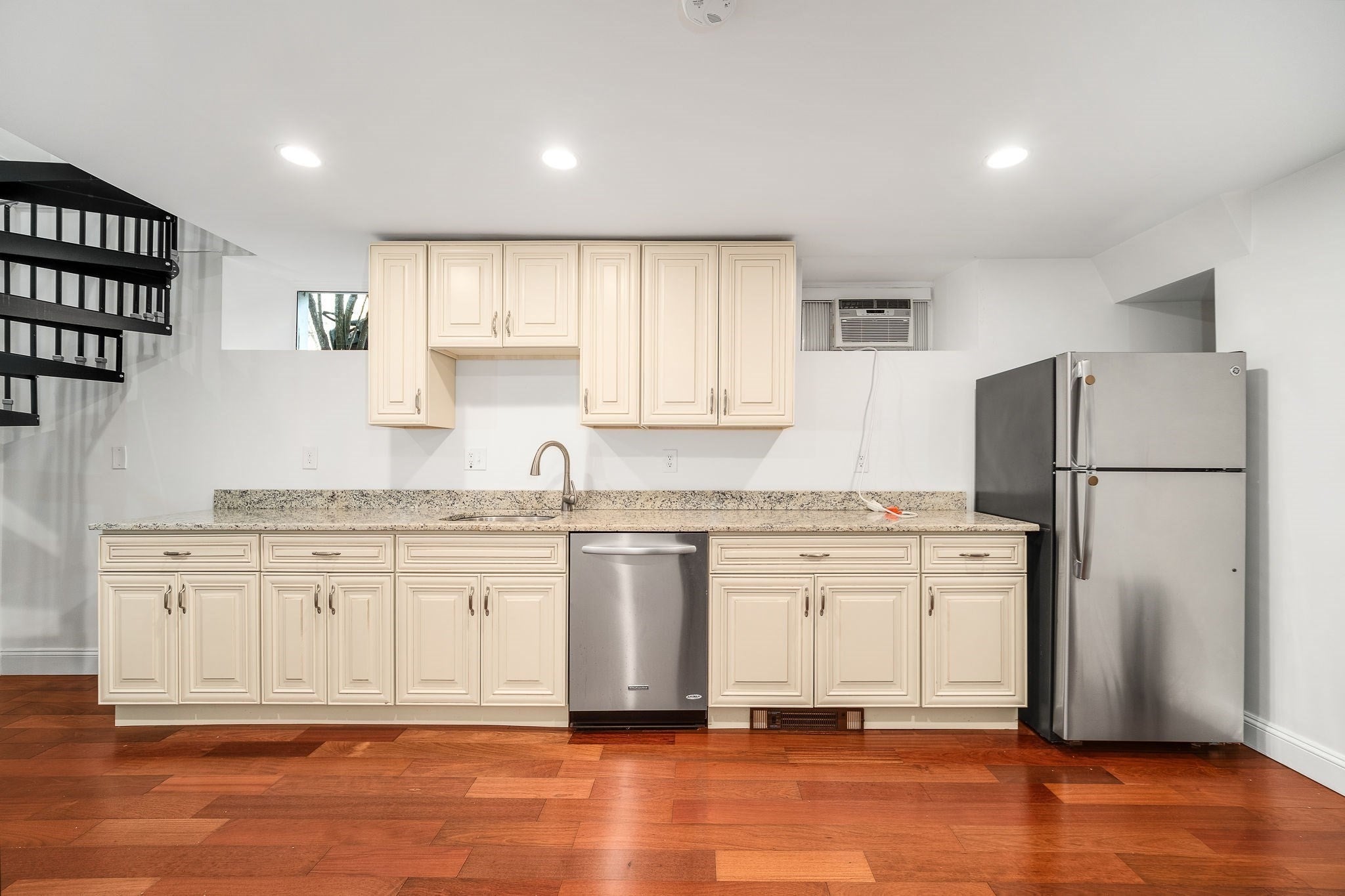 220 Lowell Ave #1, Newton, MA, 220 Lowell Ave #1, Newton, MA Photo #13