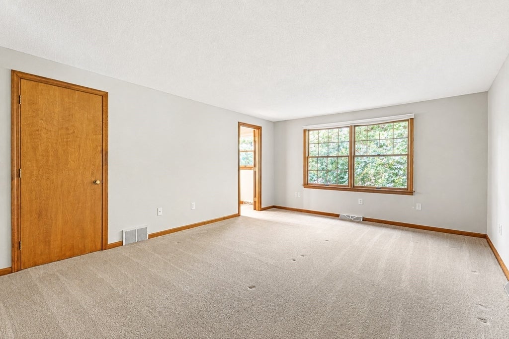 120 Green Tree Lane, Somers, CT Photo #17