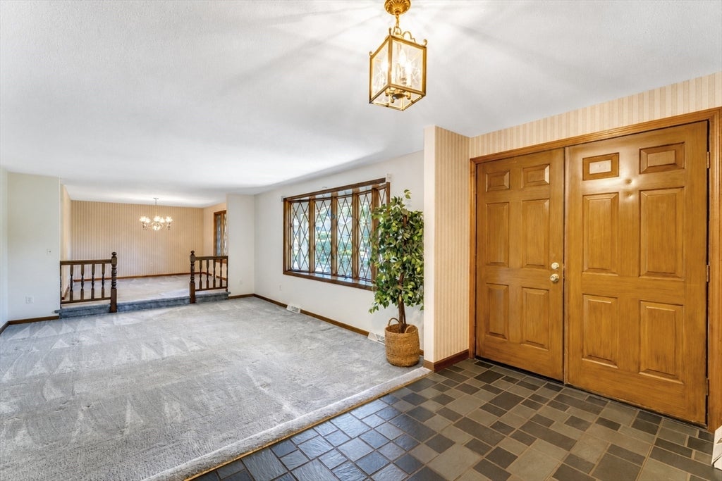 120 Green Tree Lane, Somers, CT Photo #14