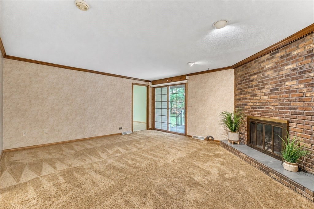 120 Green Tree Lane, Somers, CT Photo #16