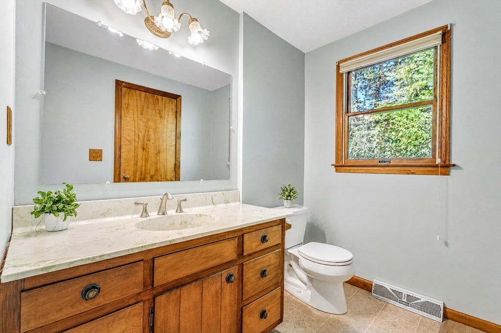 120 Green Tree Lane, Somers, CT Photo #33