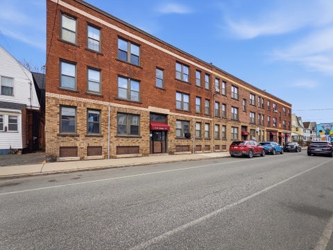 Photo for 1447 Dwight St 3R