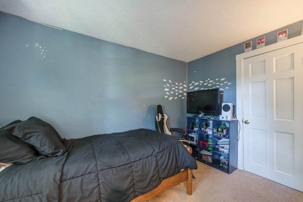 19 Hillside Dr, Plymouth, MA Photo #13