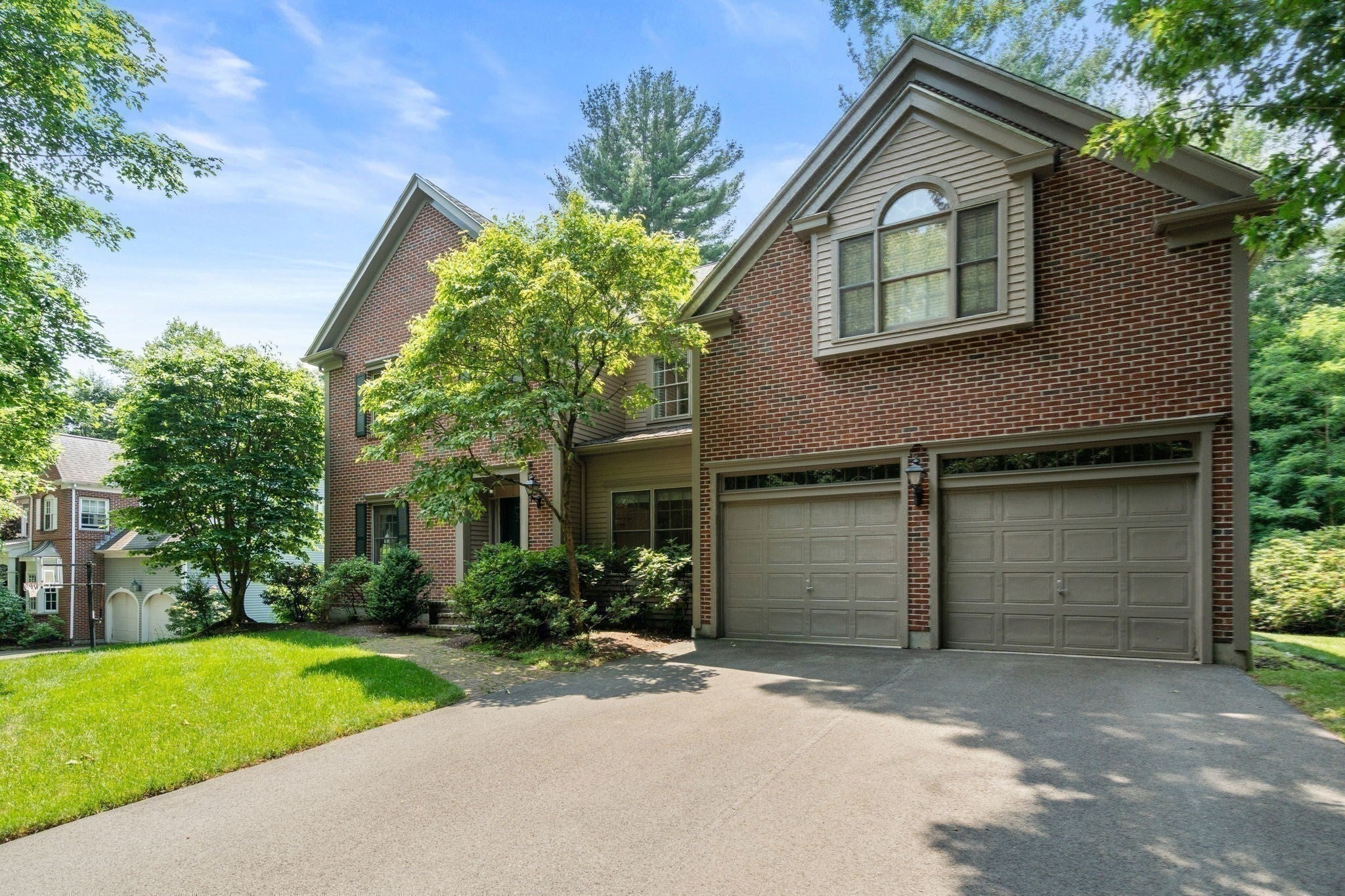 38 Upwey Rd, Wellesley MA 02481