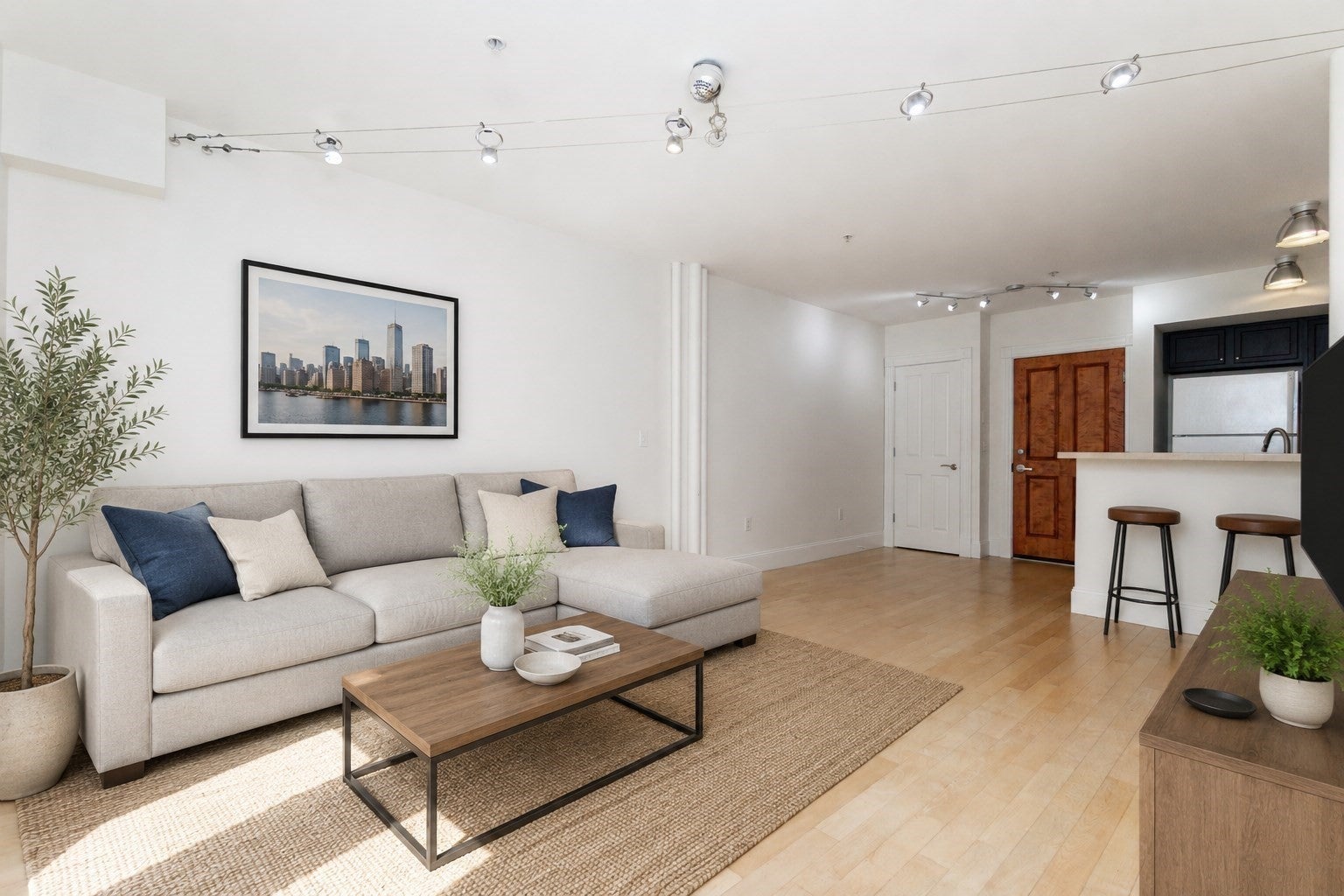 45 W Broadway 208, Boston MA 02127