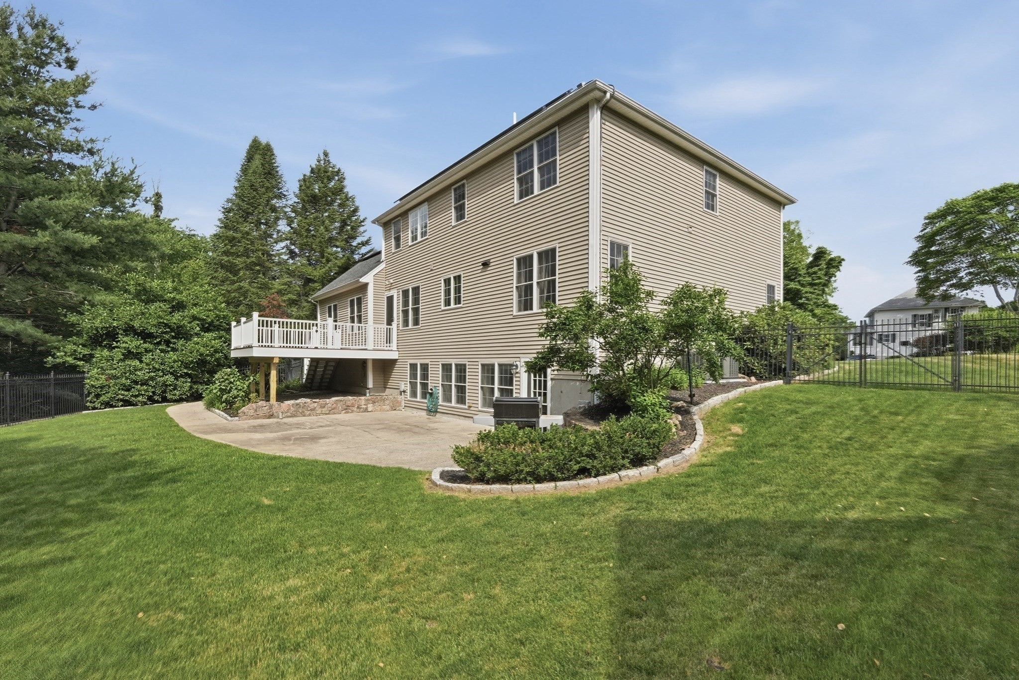 21 Manchester Place, Natick, MA, 21 Manchester Place, Natick, MA Photo #30
