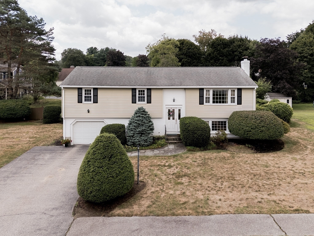 24 Oak Ridge Way