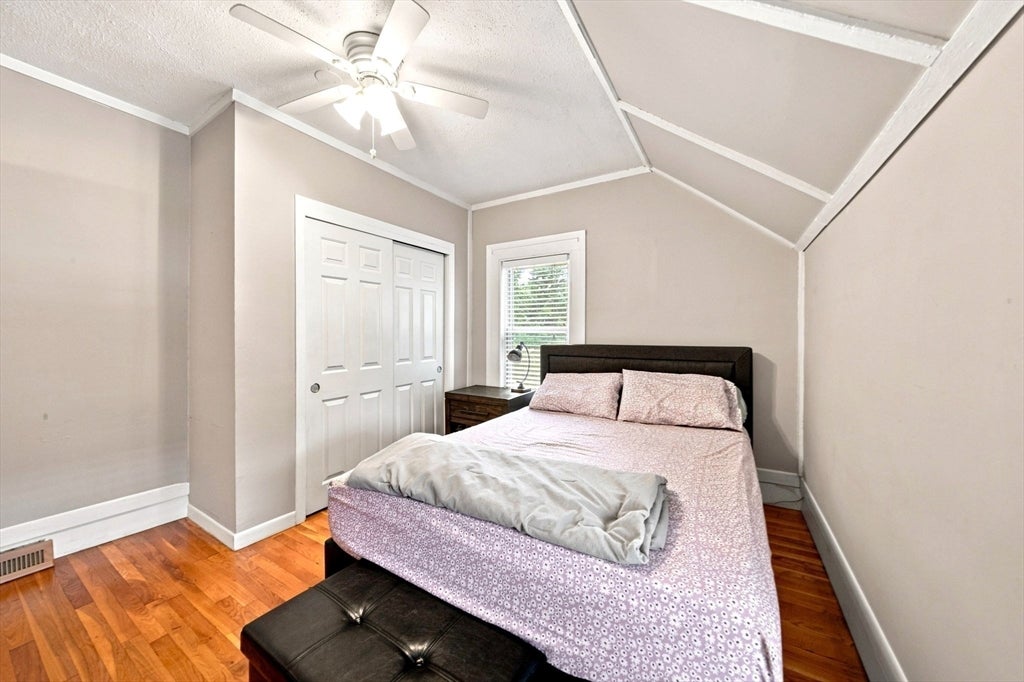 8 Charles St, Stoneham, MA, 8 Charles St, Stoneham, MA Photo #20