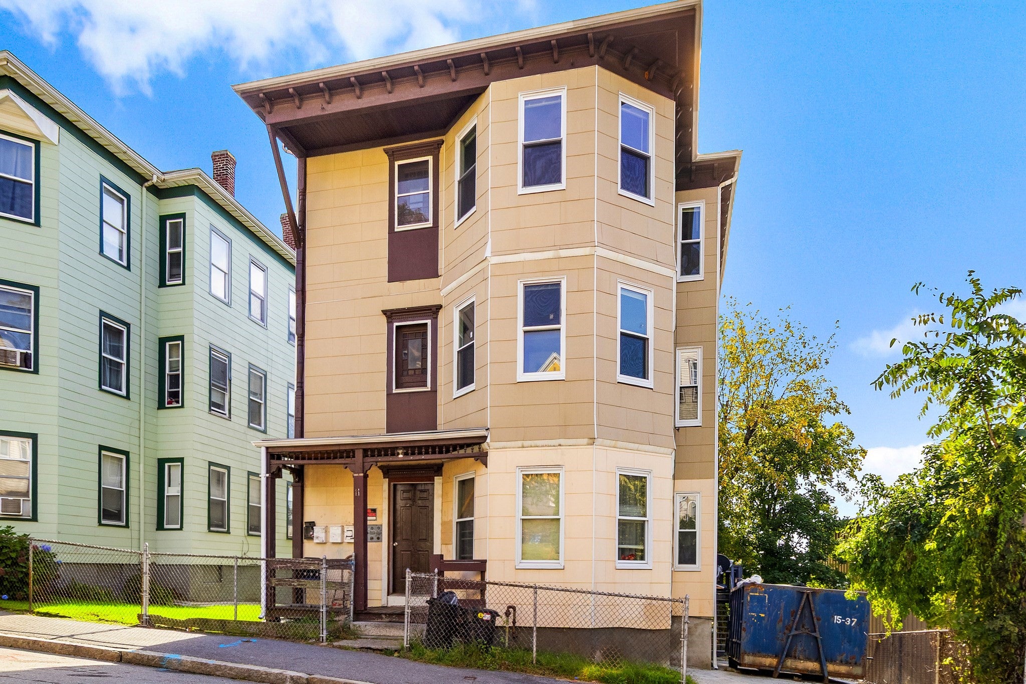 11 Glenwood St, Worcester, MA Photo #2