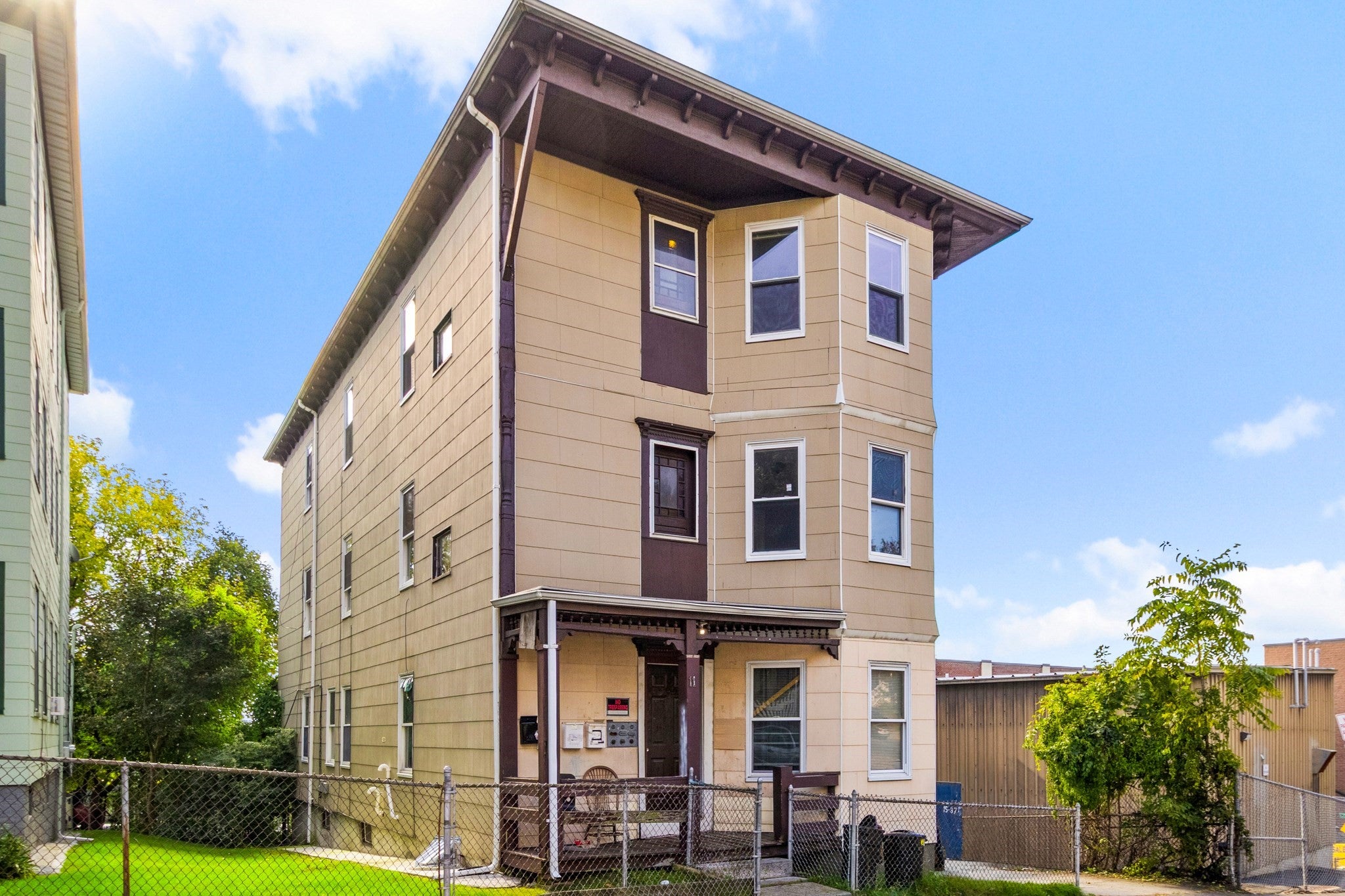11 Glenwood St, Worcester, MA Photo #3