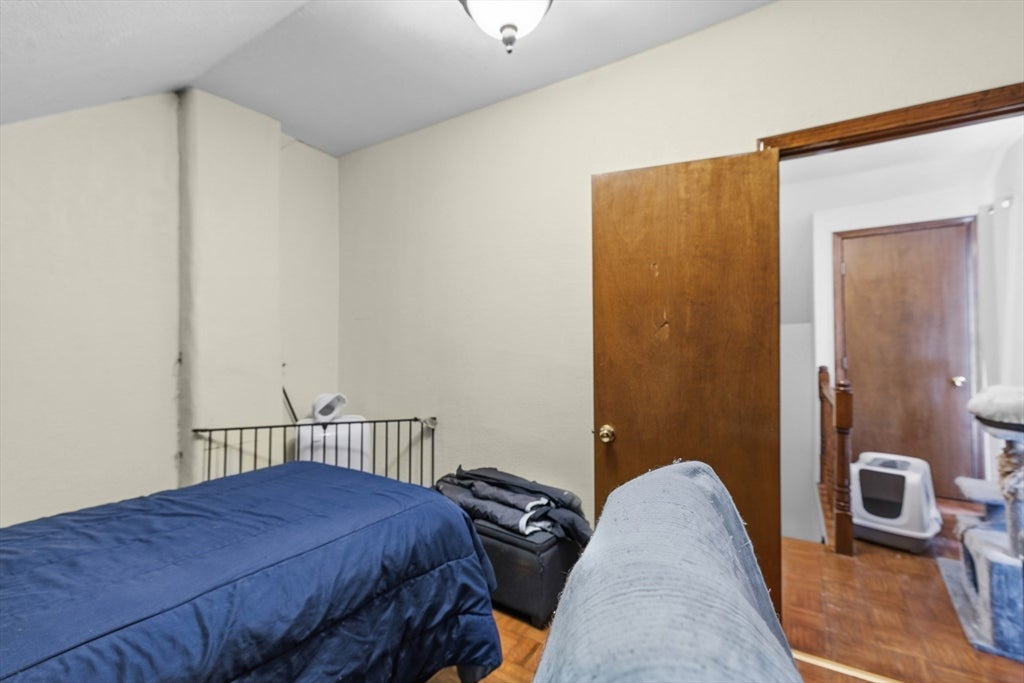 31 Sachem St, Fall River, MA Photo #22