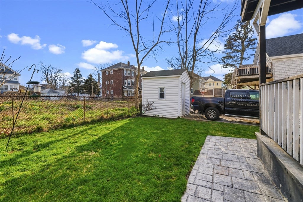 31 Sachem St, Fall River, MA Photo #7