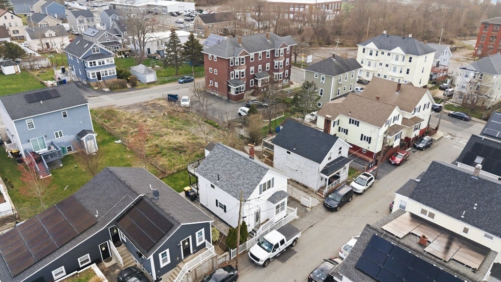 31 Sachem St, Fall River, MA Photo #9